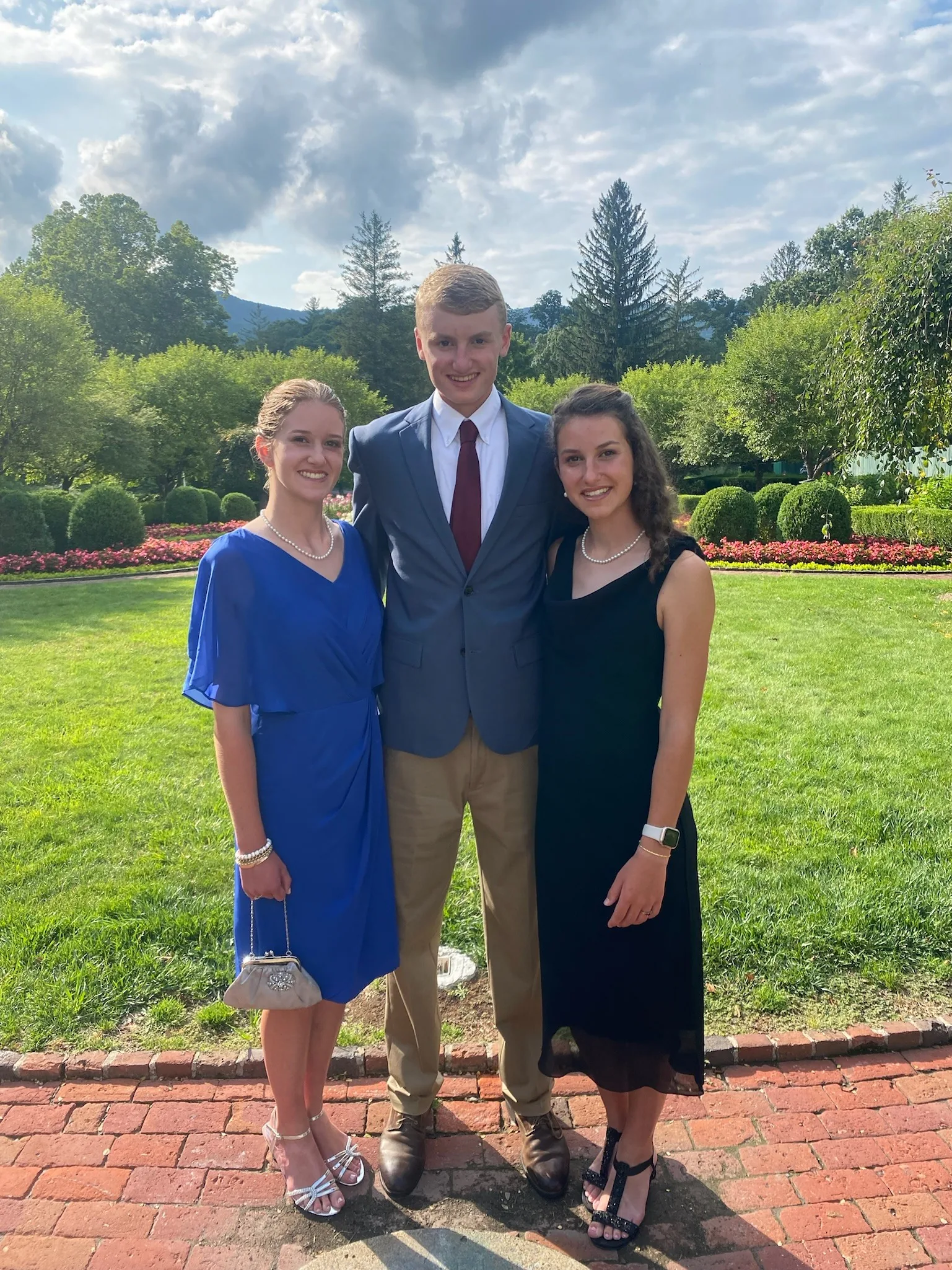 The Higginbotham children at the farm